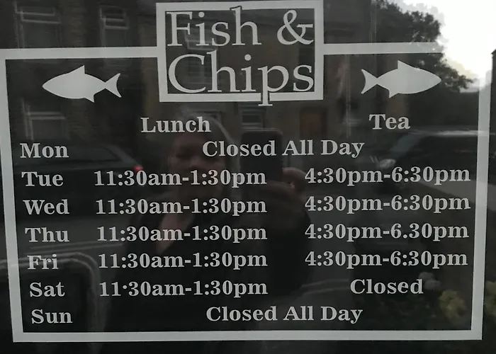 Fairy Dell 24-7 Check In, Cozy Lockable Rooms, Tv, Tea Tray With Choccies, Free Wifi And Parking, Coa, Are Welcome Habitación en casa particular Bradford (West Yorkshire)