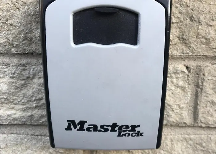 Fairy Dell 24-7 Check In, Cozy Lockable Rooms, Tv, Tea Tray With Choccies, Free Wifi And Parking, Coa, Are Welcome