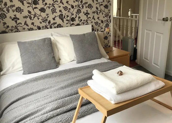 Séjour chez l'habitant Fairy Dell 24-7 Check In, Cozy Lockable Rooms, Tv, Tea Tray With Choccies, Free Wifi And Parking, Coa, Are Welcome