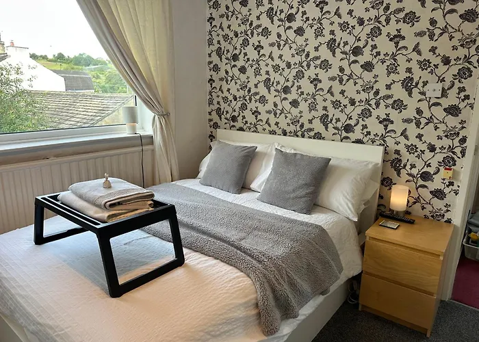 Fairy Dell 24-7 Check In, Cozy Lockable Rooms, Tv, Tea Tray With Choccies, Free Wifi And Parking, Coa, Are Welcome 홈스테이